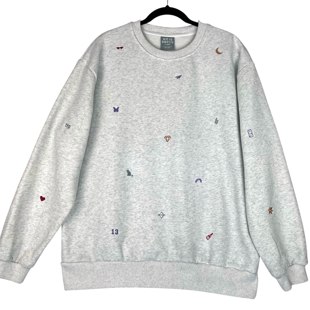 Mojo Provo Taylor Swift Eras Charm Crew Sz XL Grey Crewneck Sweatshirt